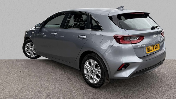 Used Kia Ceed 2023 for sale - 75580997: Photo 2