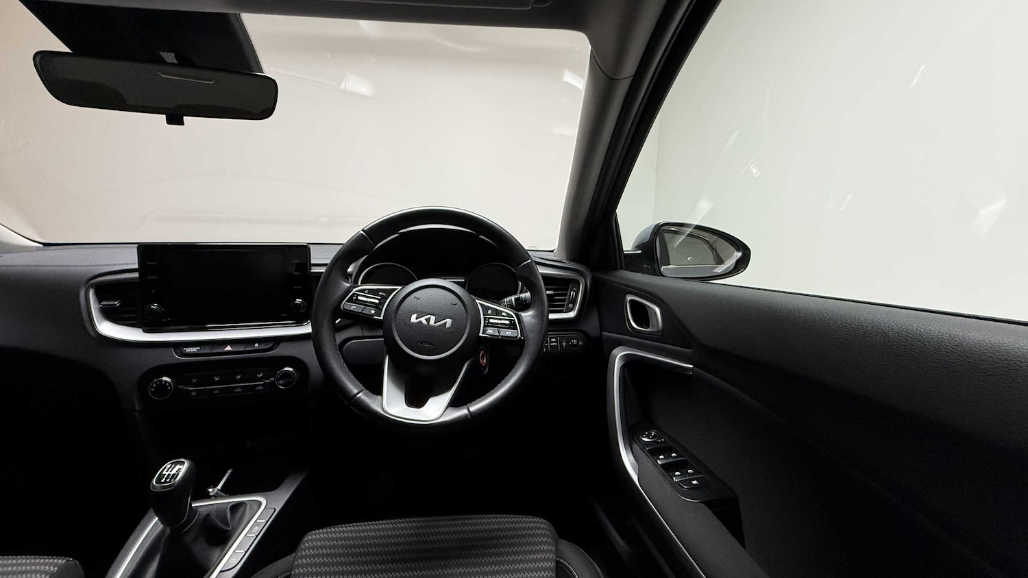 Used Kia Ceed 2023 for sale - 75580997: Photo 30
