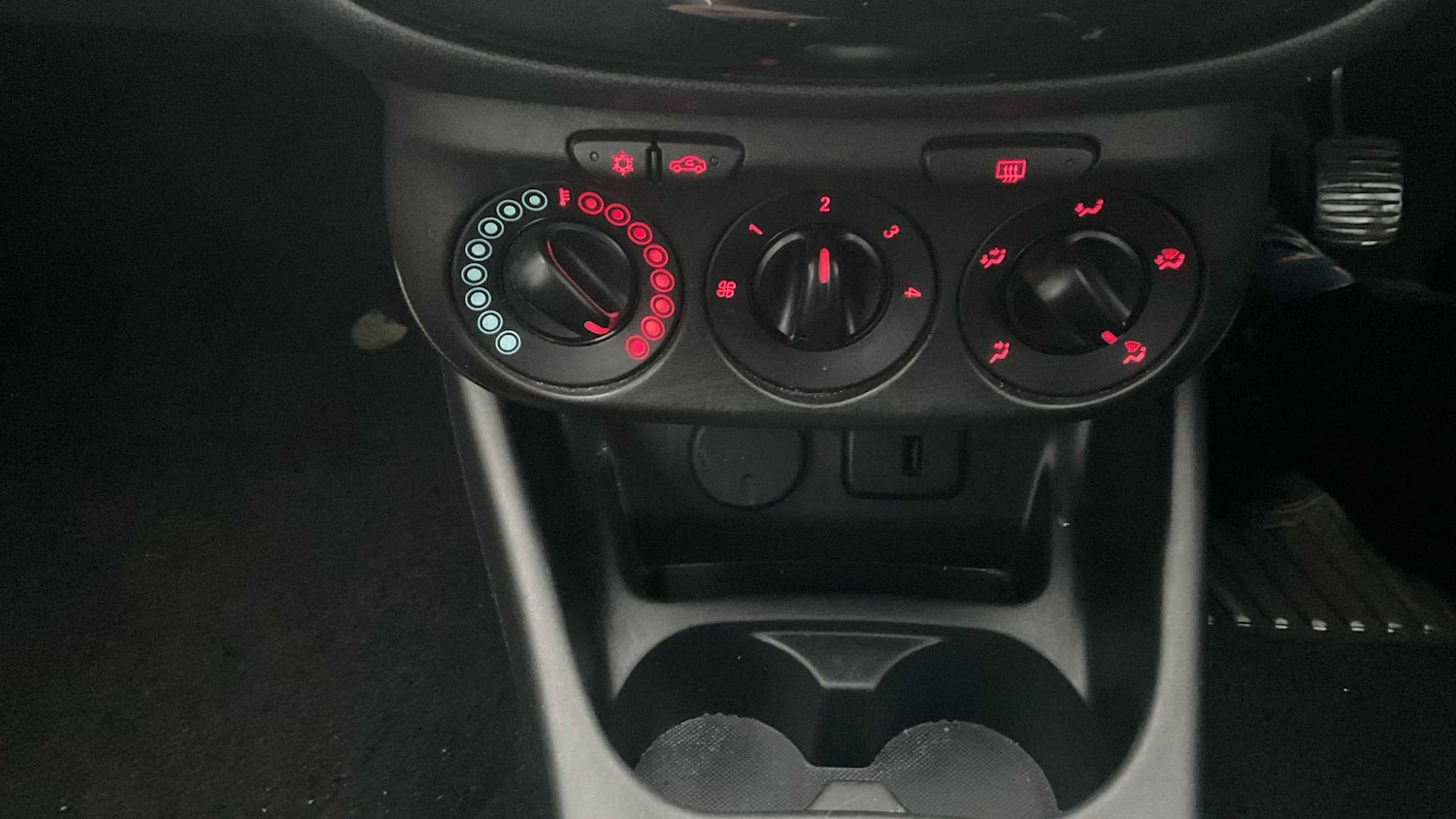 Used Vauxhall Corsa for sale - 76575895: Photo 18