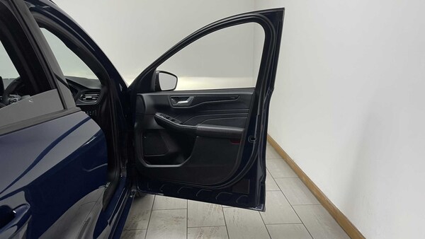 Used Ford Kuga 2022 for sale - 75637707: Photo 13