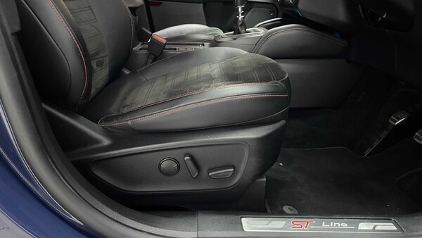 Used Ford Kuga 2022 for sale - 75637707: Photo 15