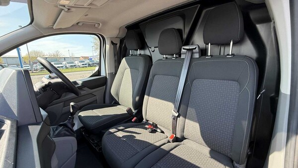 Used Ford Transit Custom 2024 for sale - 75317432: Photo 18