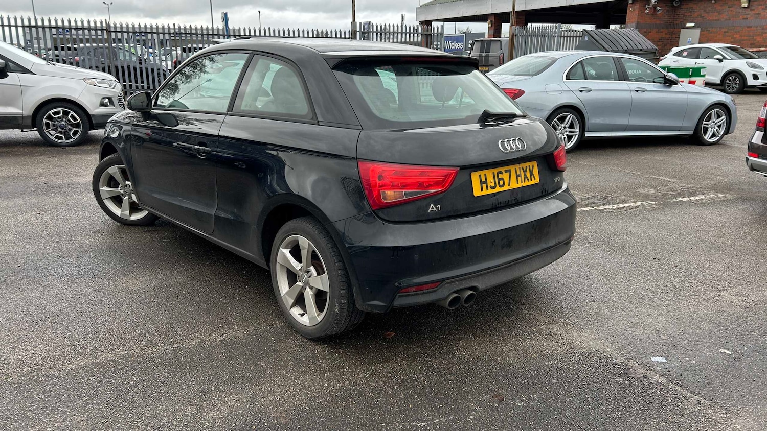 Used Audi A1 2017 for sale - 77540742: Photo 2