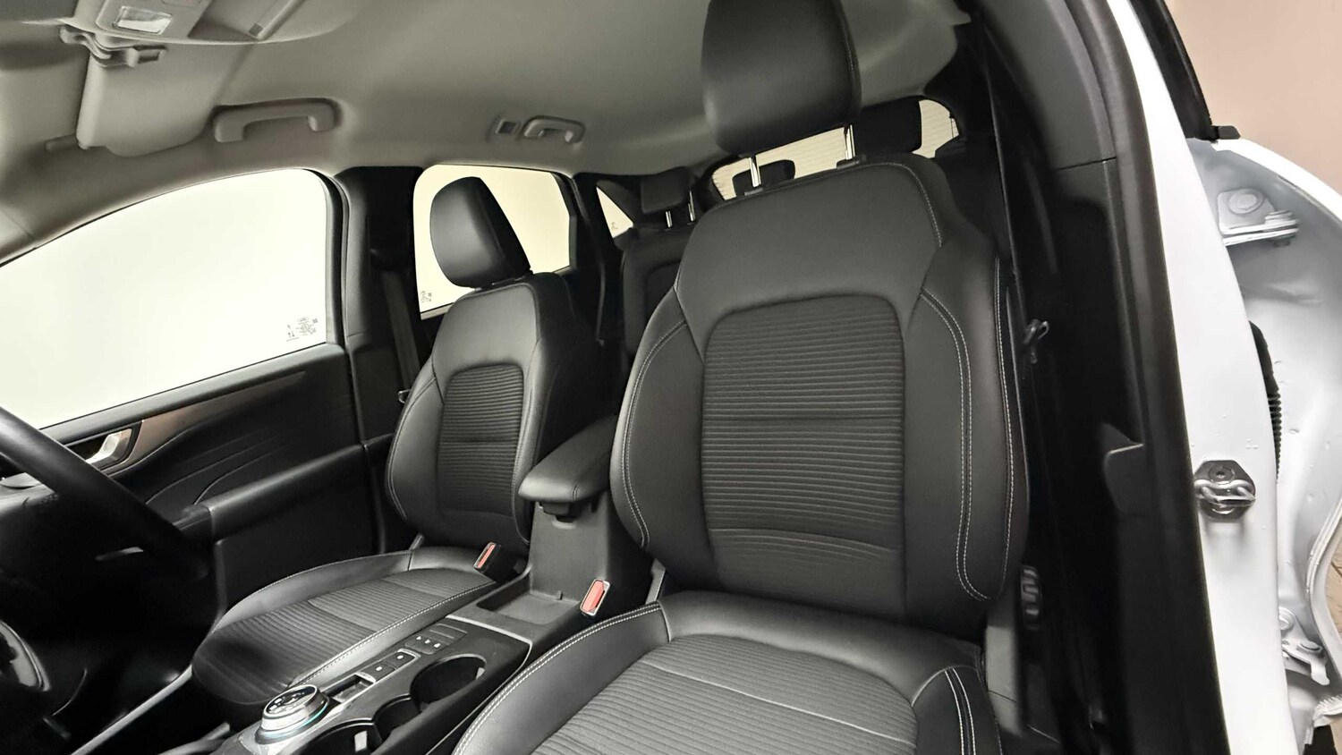 Used Ford Kuga 2022 for sale - 75758039: Photo 33