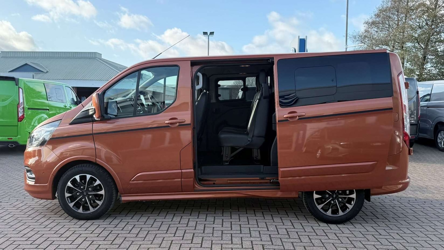 Used Ford Transit Custom 2023 for sale - 76902464: Photo 6