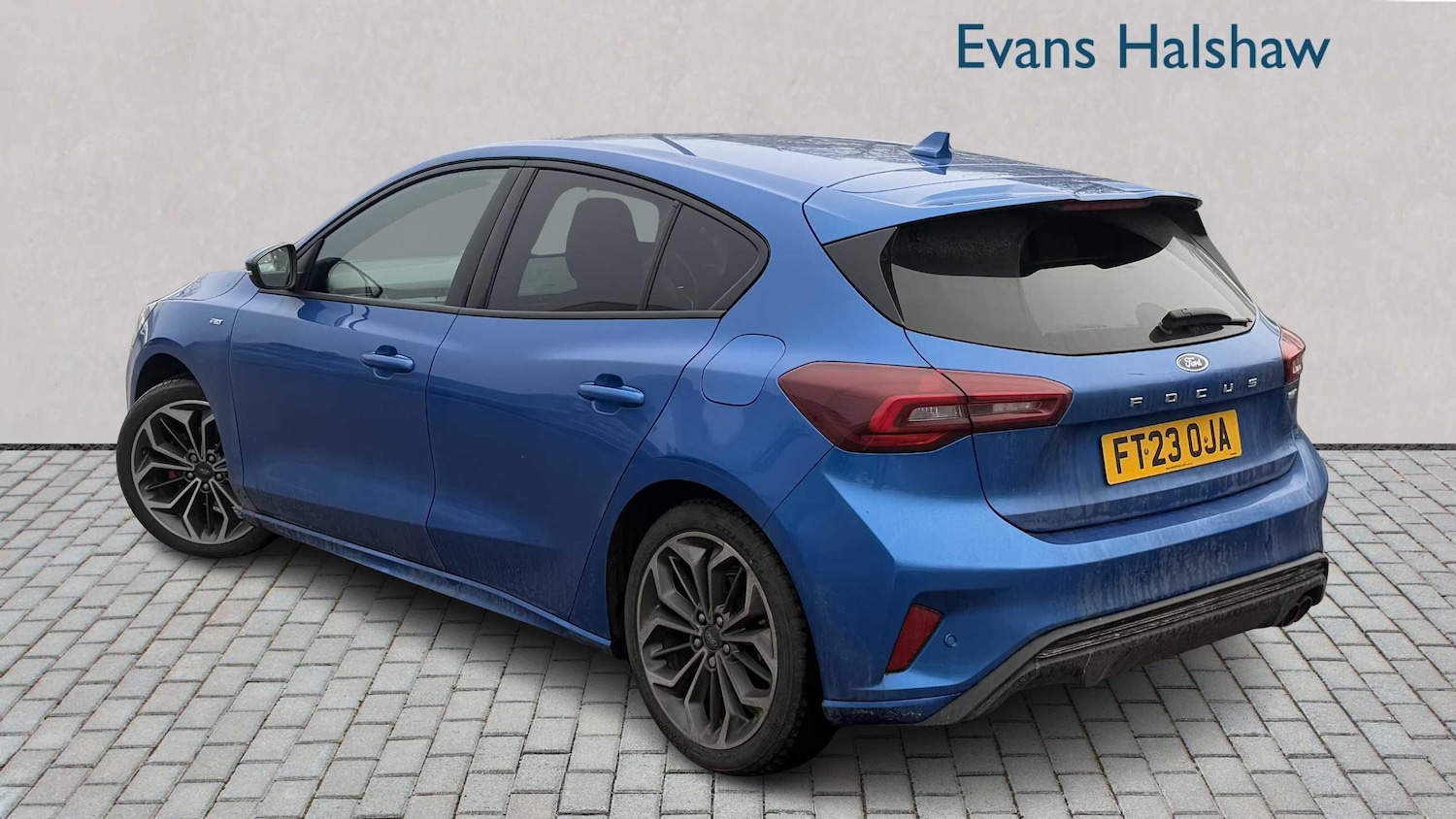 Used Ford Focus 2023 for sale - 77018838: Photo 2