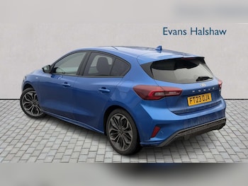 Used Ford Focus 2023 for sale - 77018838: Photo