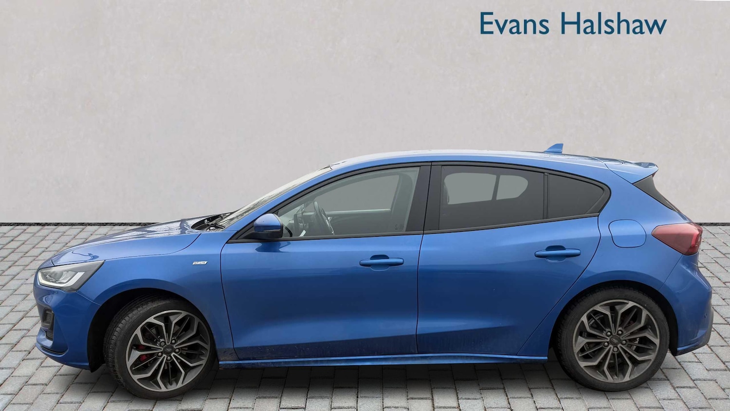 Used Ford Focus 2023 for sale - 77018838: Photo 3