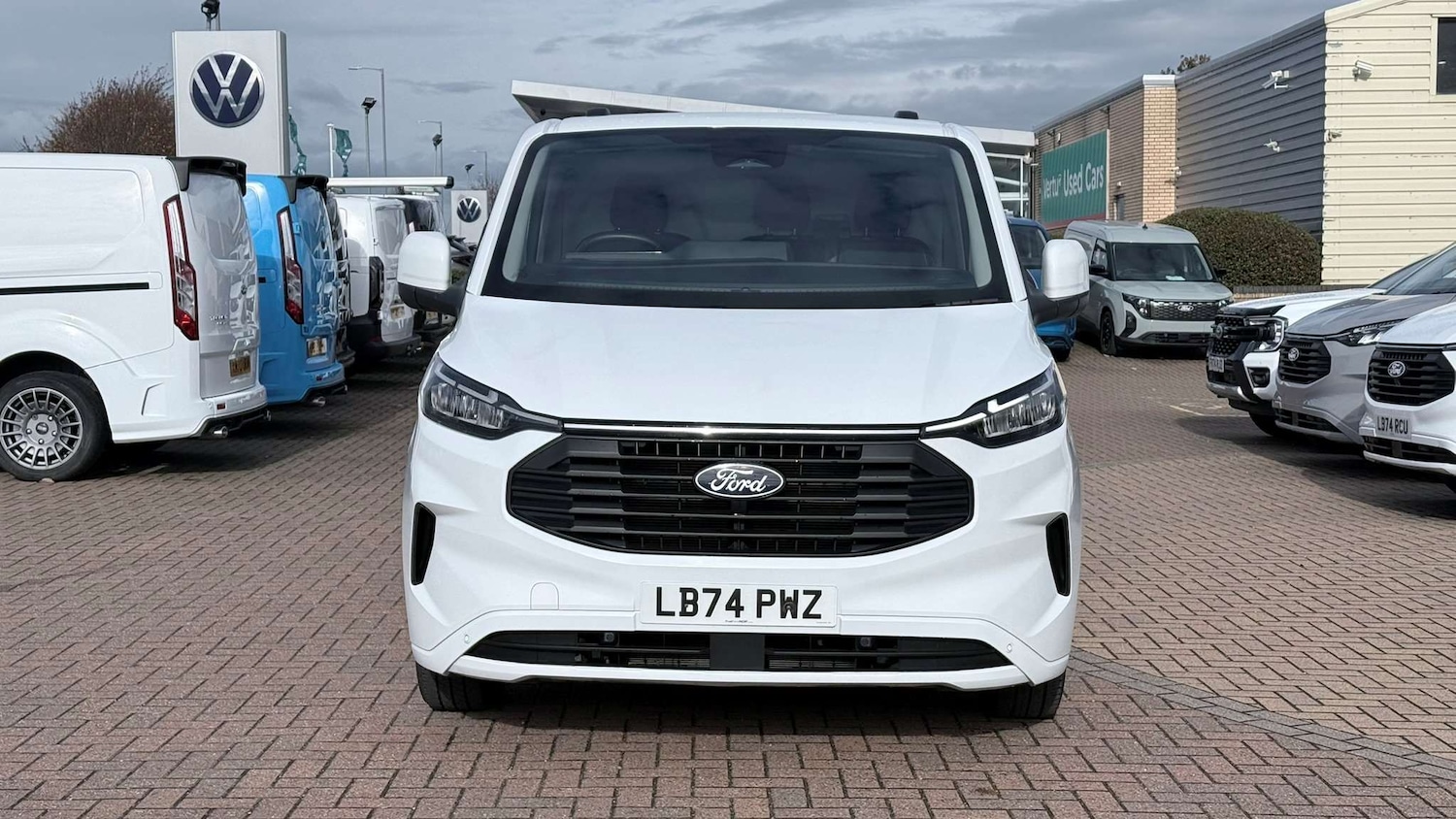 Used Ford Transit Custom 2024 for sale - 76329332: Photo 2