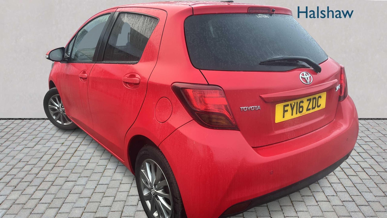 Used Toyota Yaris 2016 for sale - 77018868: Photo 2