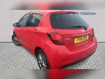 Used Toyota Yaris 2016 for sale - 77018868: Photo