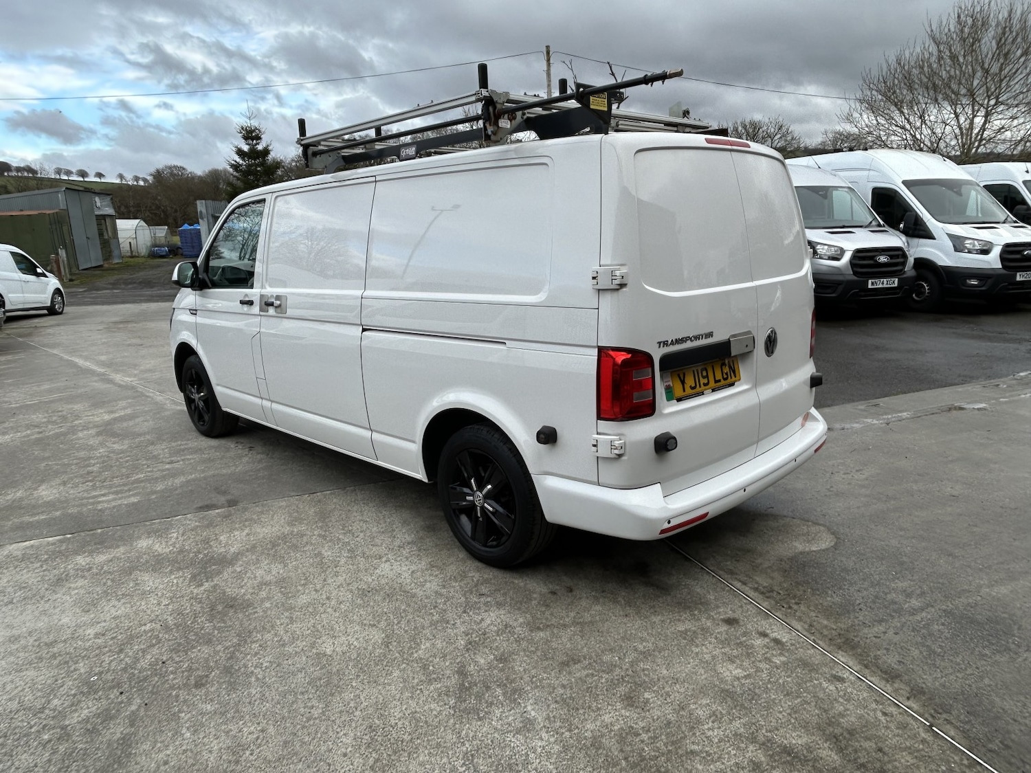 Used Volkswagen Transporter 2019 for sale - 77501458: Photo 3