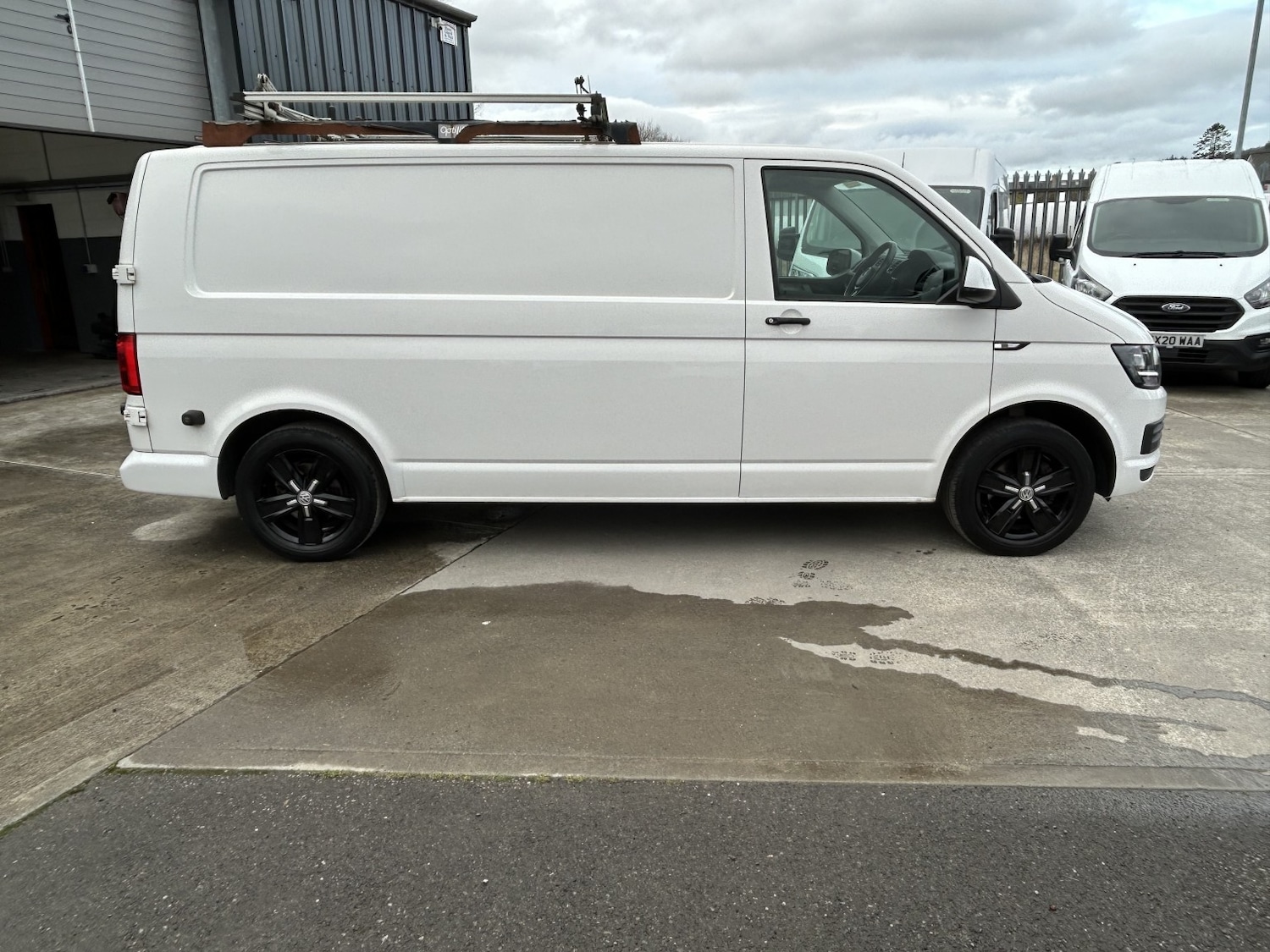 Used Volkswagen Transporter 2019 for sale - 77501458: Photo 5