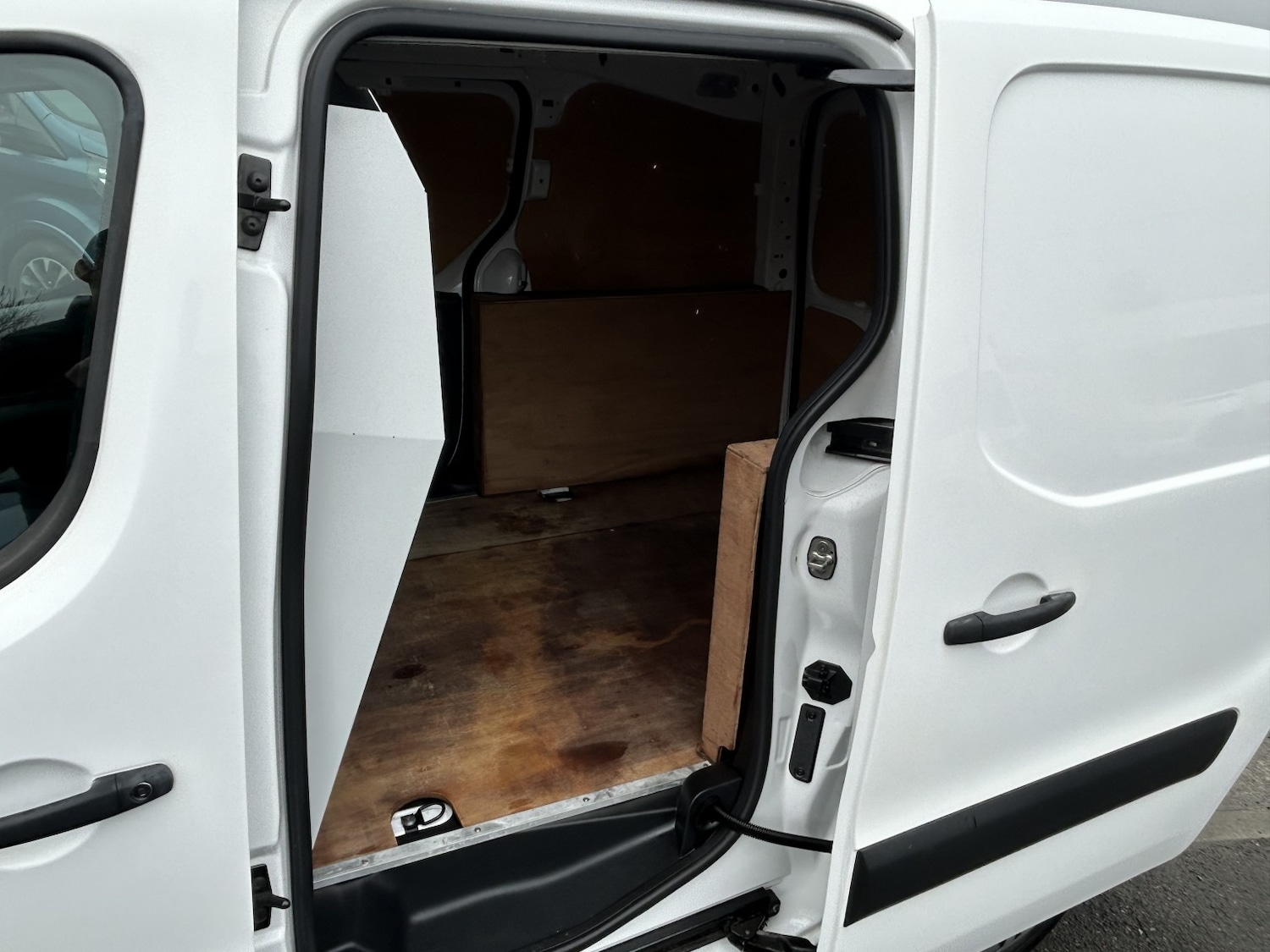 Used Peugeot Partner 2018 for sale - 77701074: Photo 7