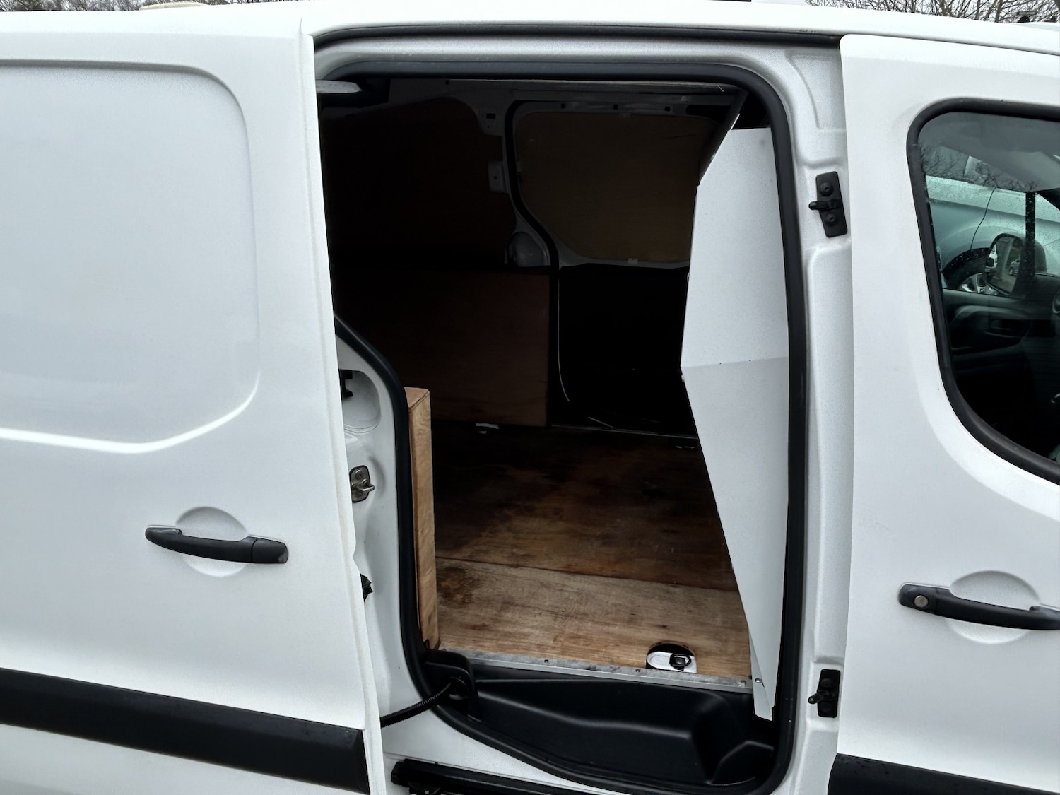 Used Peugeot Partner 2018 for sale - 77701074: Photo 9