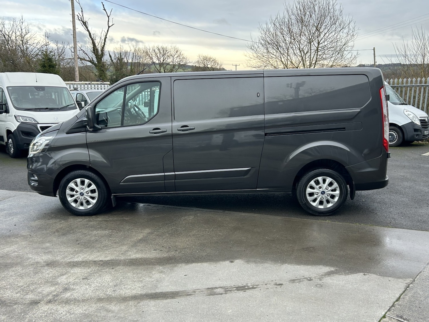 Used Ford Transit Custom 2020 for sale - 77054770: Photo 2
