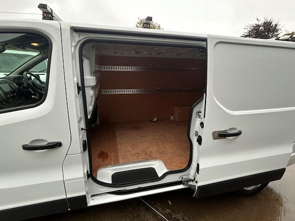 Used Nissan NV300 2021 for sale - 76205646: Photo 8