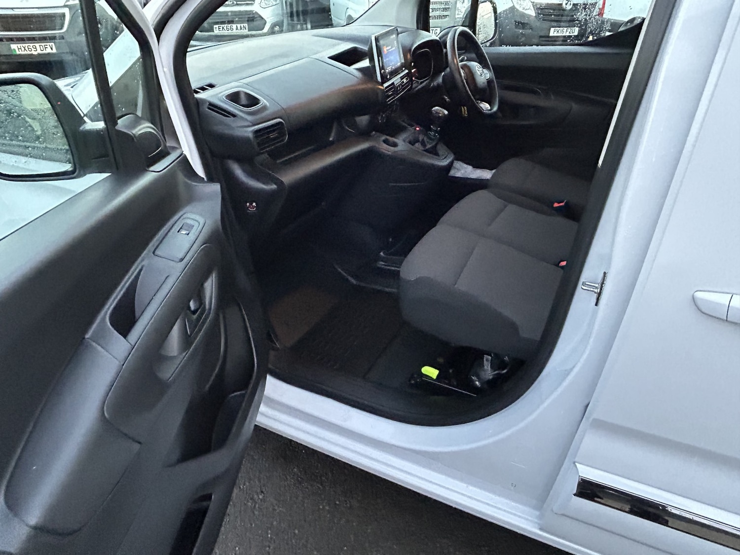 Used Toyota ProAce 2022 for sale - 76718413: Photo 11