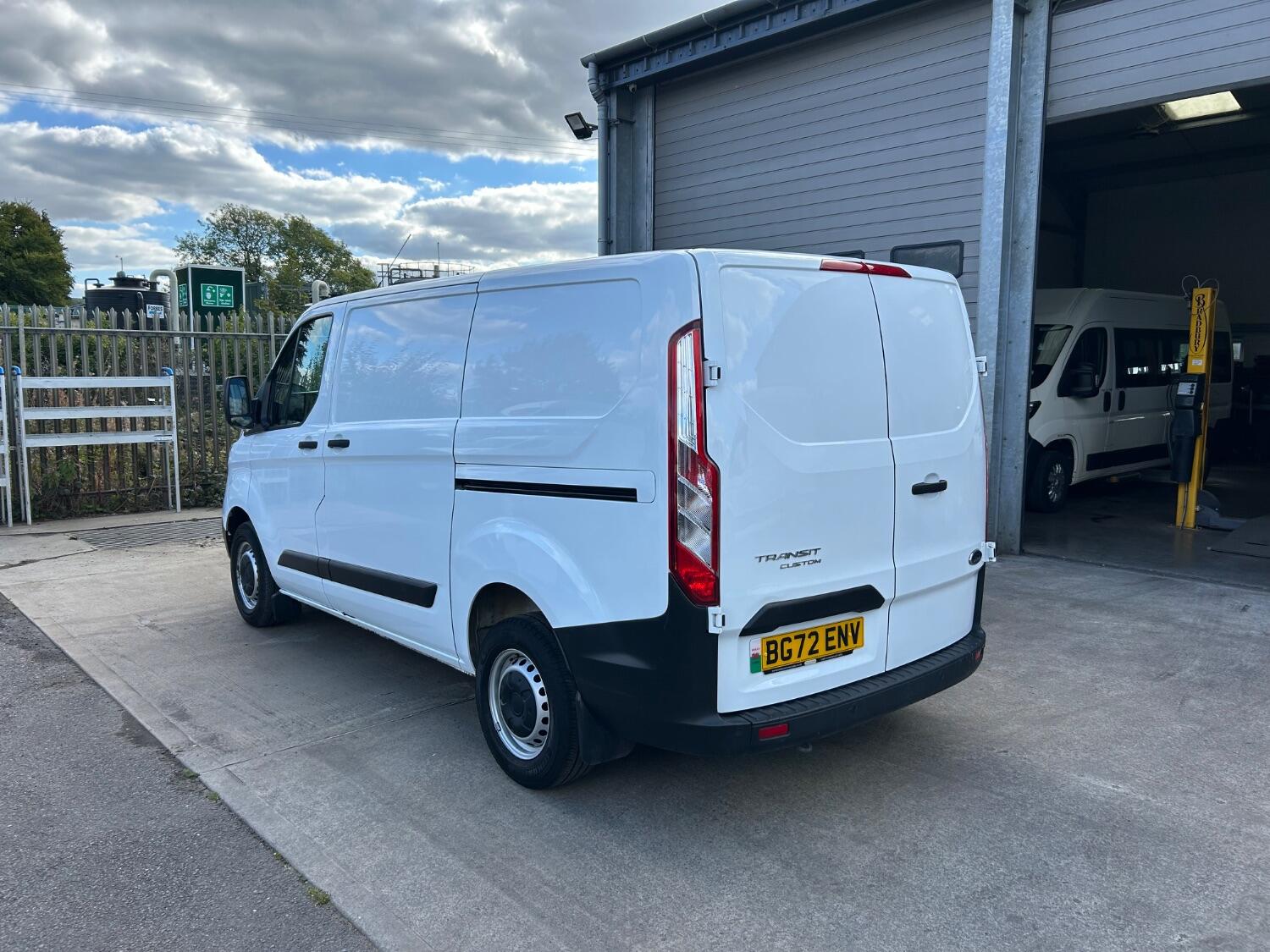 Used Ford Transit Custom 2022 for sale - 76340323: Photo 3