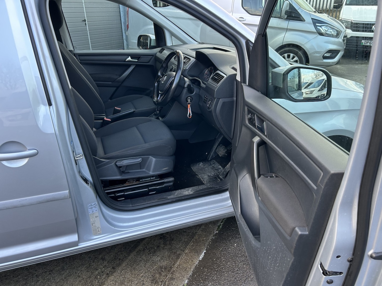 Used Volkswagen Caddy Maxi Life 2017 for sale - 77687665: Photo 13