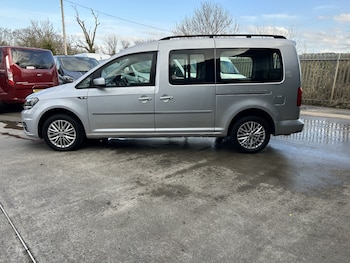 Used Volkswagen Caddy Maxi Life 2017 for sale - 77687665: Photo