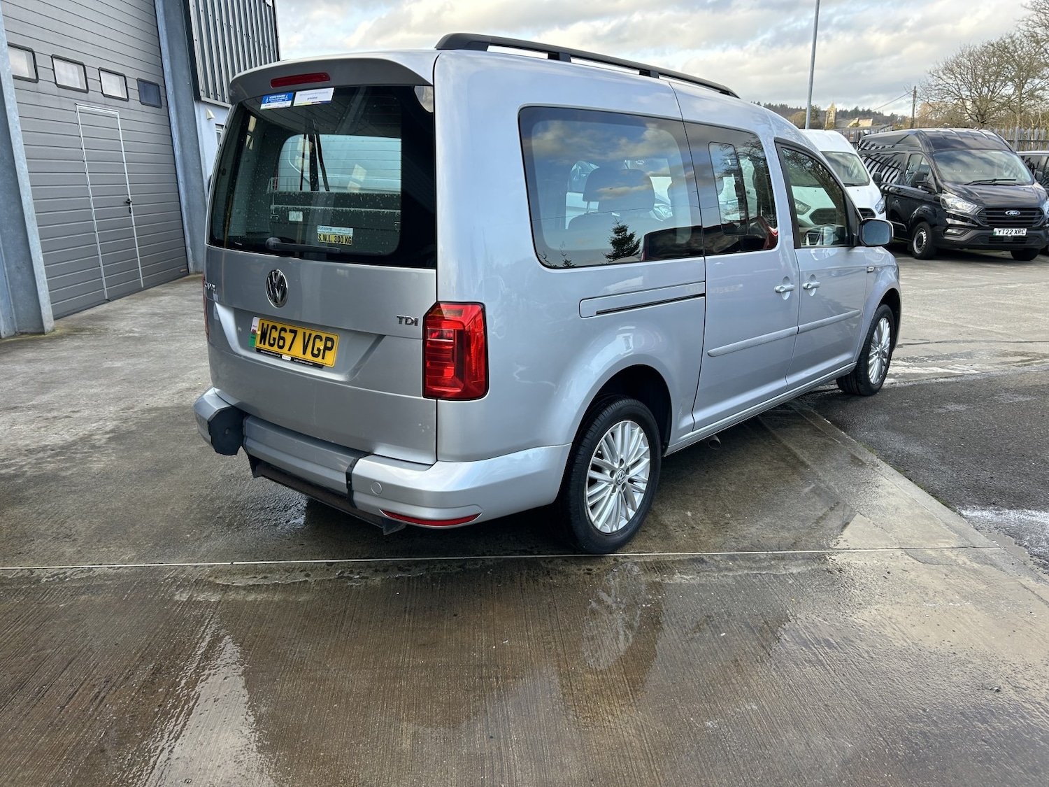 Used Volkswagen Caddy Maxi Life 2017 for sale - 77687665: Photo 4