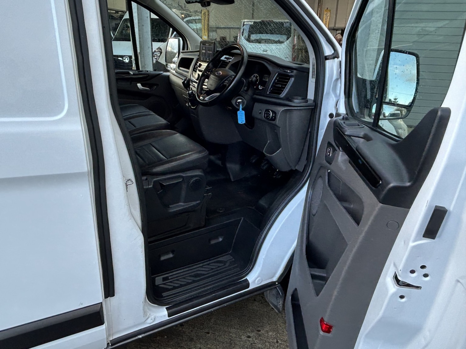 Used Ford Transit Custom 2022 for sale - 77023170: Photo 10