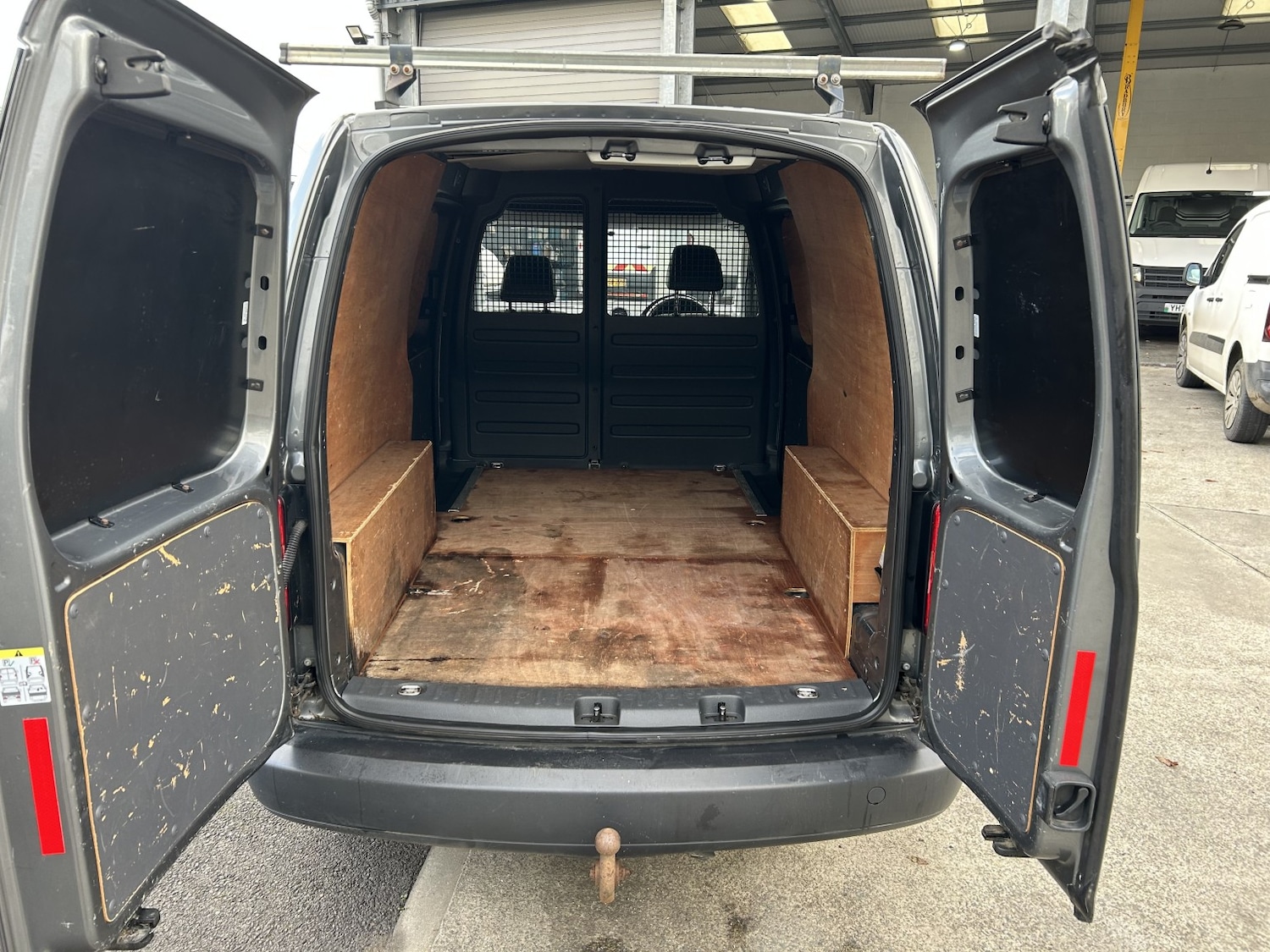 Used Volkswagen Caddy Maxi 2012 for sale - 76378987: Photo 7