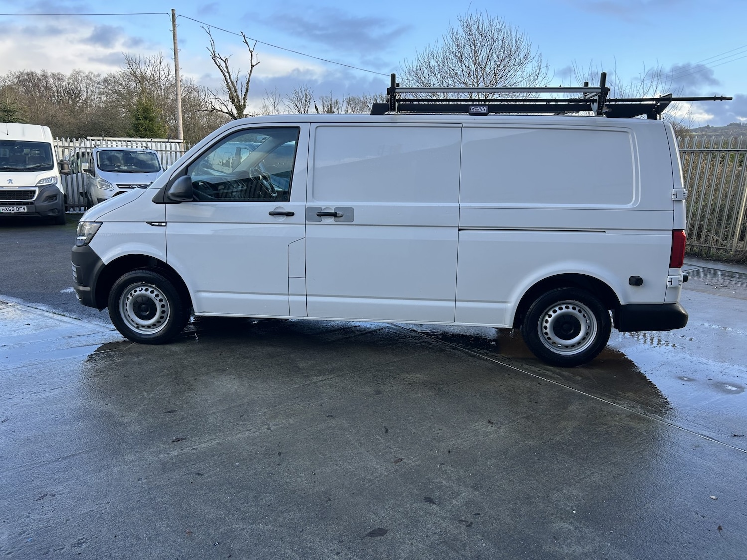 Used Volkswagen Transporter 2019 for sale - 77023166: Photo 2