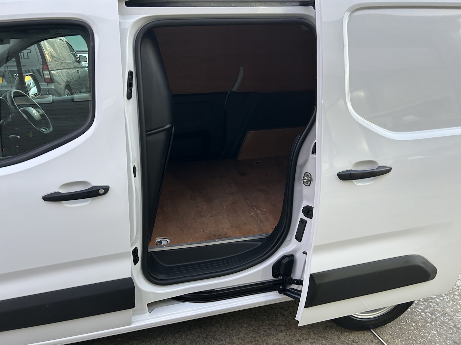 Used Citroen Berlingo 2023 for sale - 77207172: Photo 8