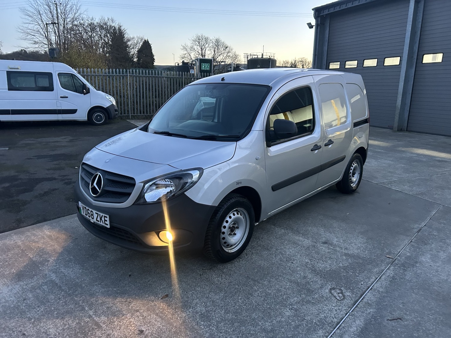 Used Mercedes-Benz Citan 2018 for sale - 76637419: Photo 1