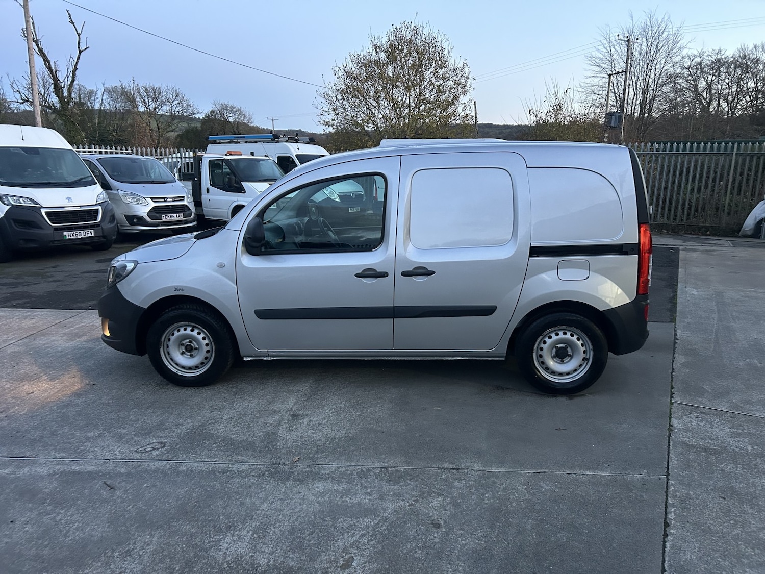Used Mercedes-Benz Citan 2018 for sale - 76637419: Photo 2