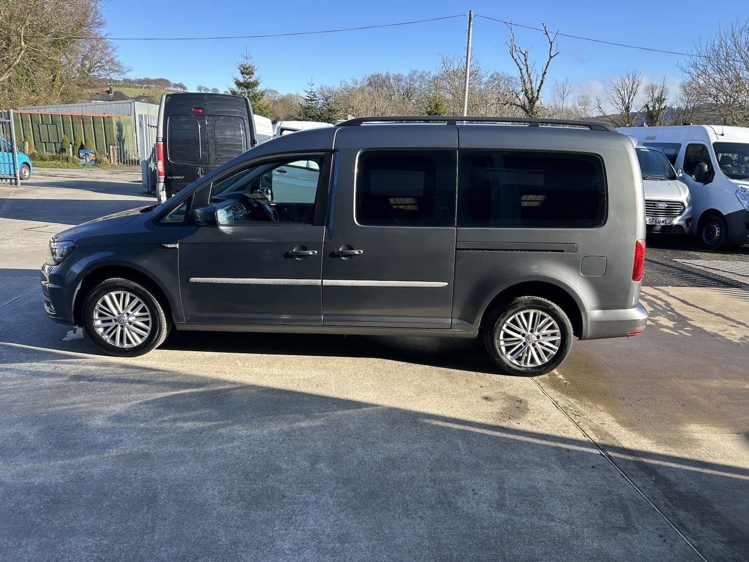 Used Volkswagen Caddy Maxi Life 2018 for sale - 77501518: Photo 2