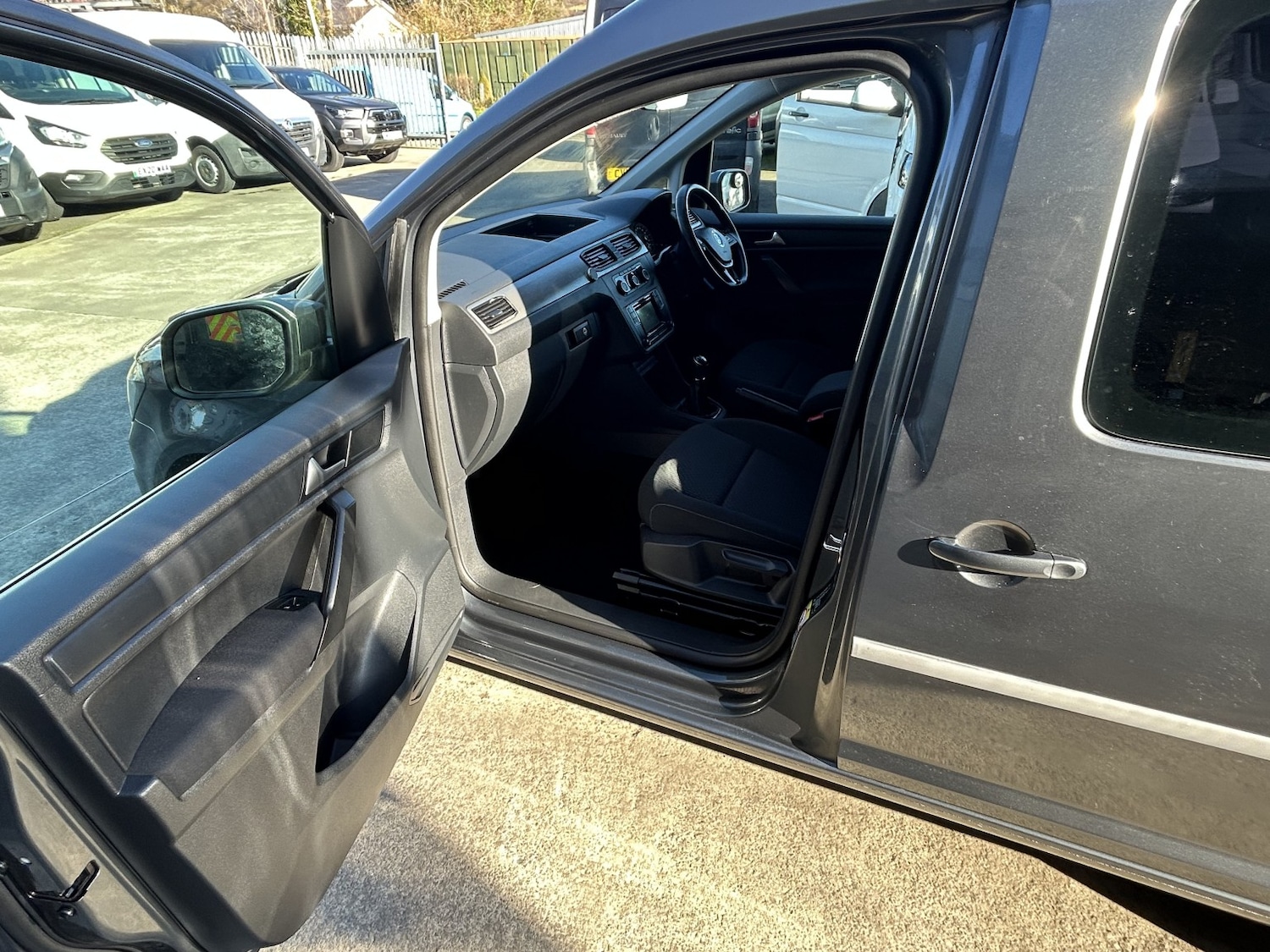 Used Volkswagen Caddy Maxi Life 2018 for sale - 77501518: Photo 7