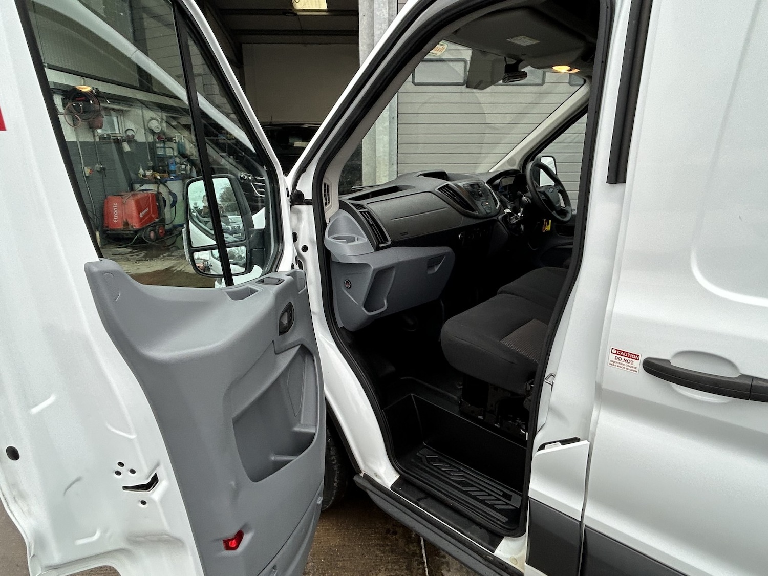 Used Ford Transit 2018 for sale - 77789308: Photo 13