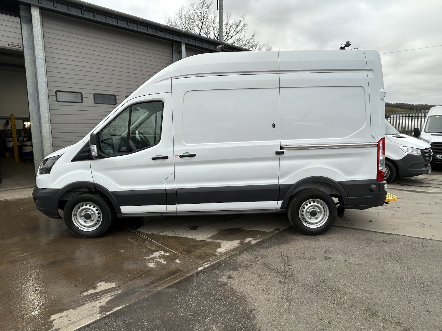 Used Ford Transit 2018 for sale - 77789308: Photo 2