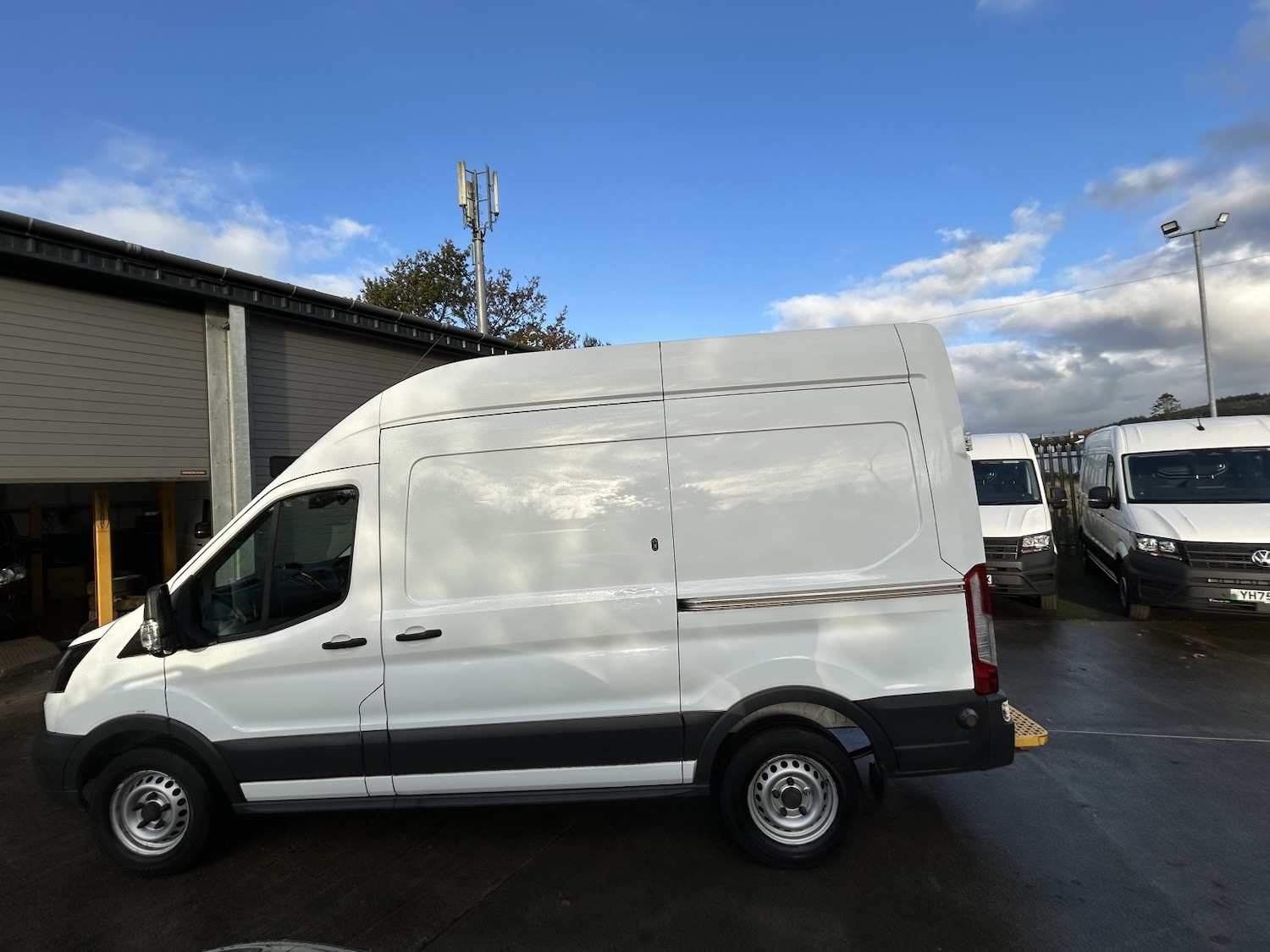 Used Ford Transit 2019 for sale - 76378991: Photo 2