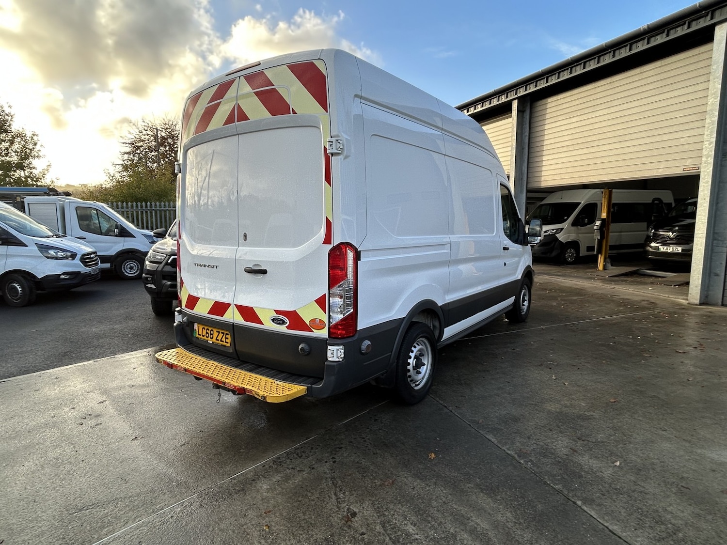Used Ford Transit 2019 for sale - 76378991: Photo 4