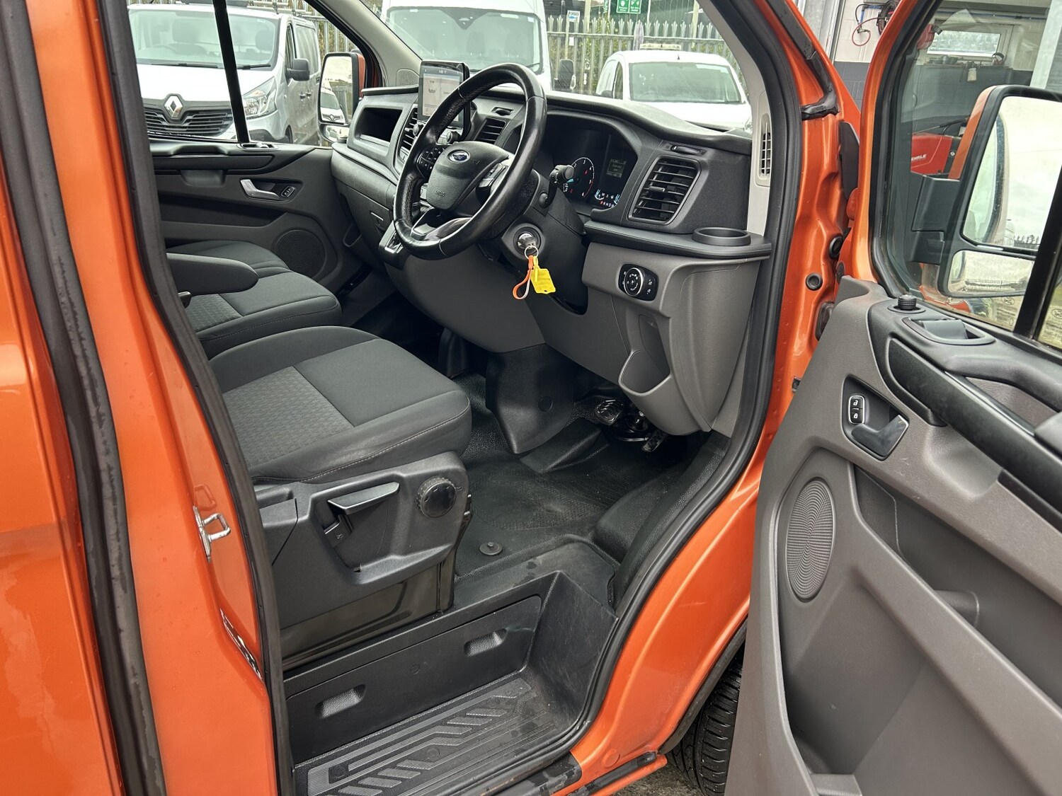 Used Ford Transit Custom 2019 for sale - 77789296: Photo 10