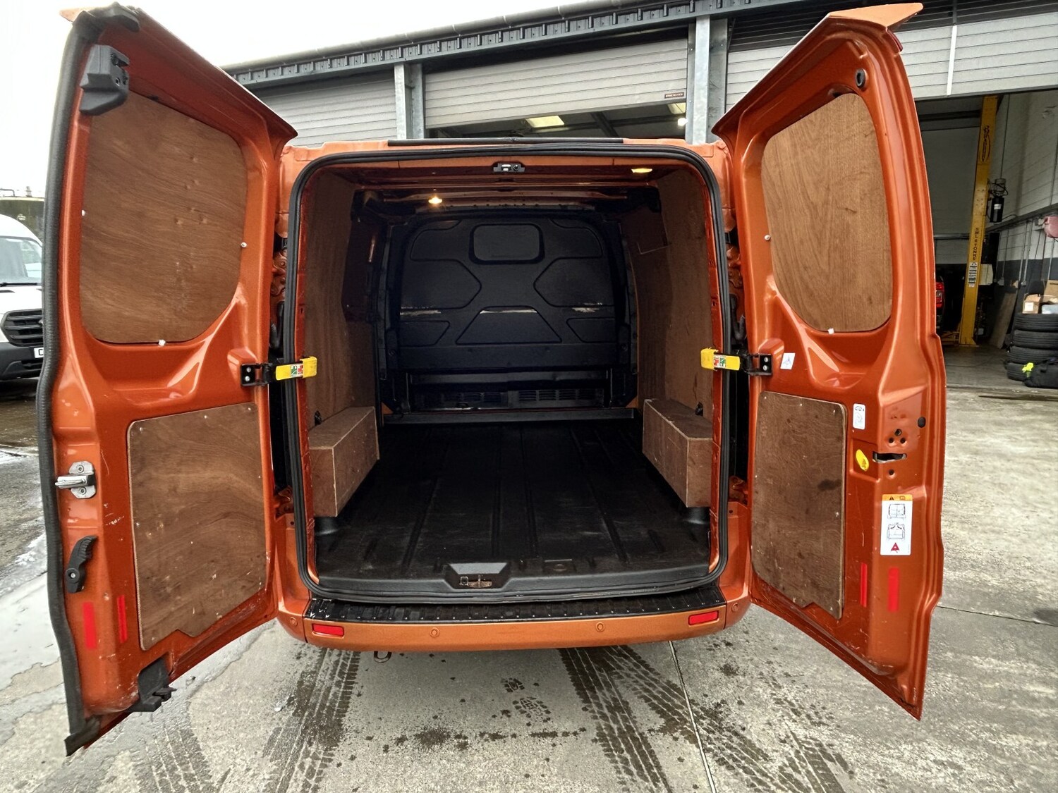 Used Ford Transit Custom 2019 for sale - 77789296: Photo 7