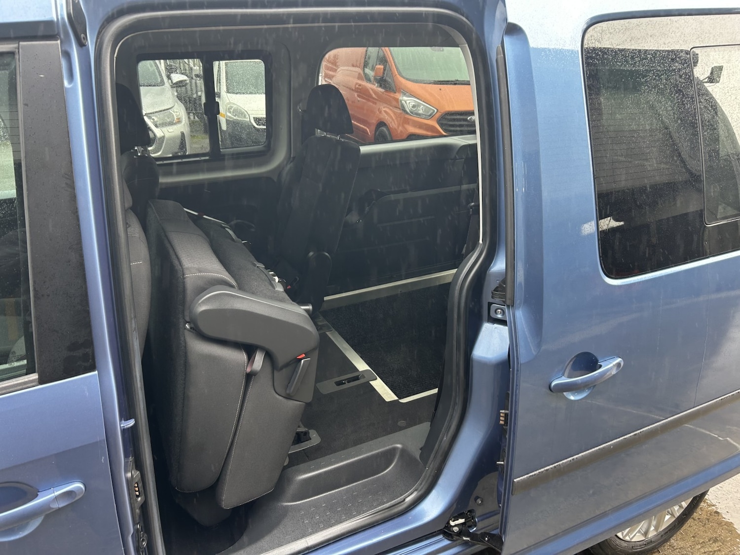 Used Volkswagen Caddy Maxi Life 2019 for sale - 77915758: Photo 12