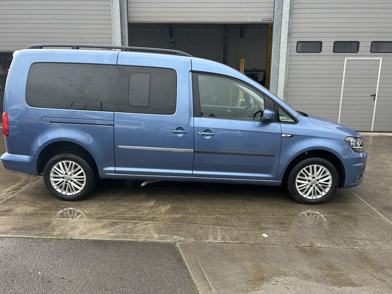 Used Volkswagen Caddy Maxi Life 2019 for sale - 77915758: Photo 5