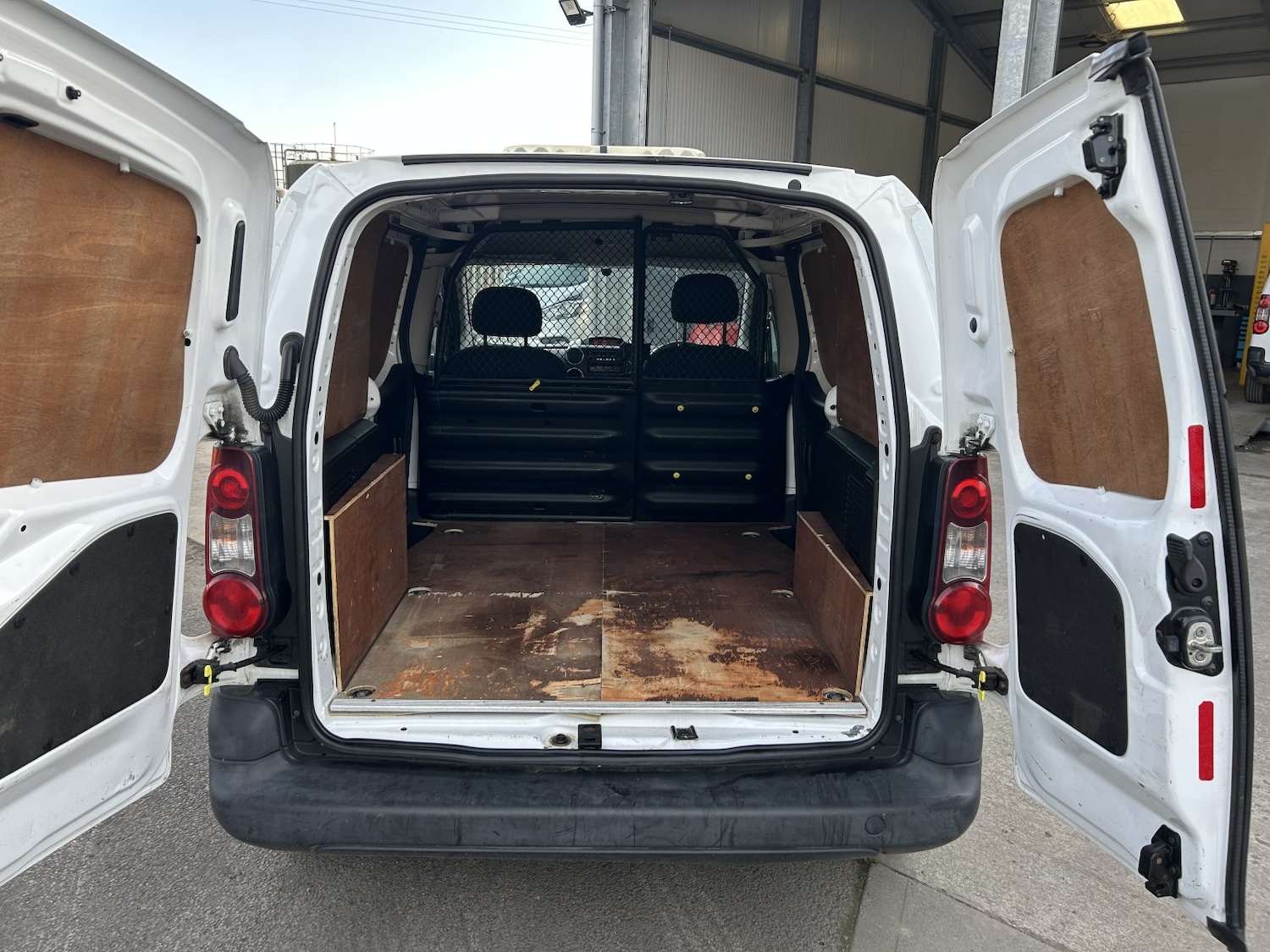 Used Peugeot Partner 2018 for sale - 77962022: Photo 8