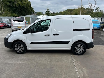 Used Peugeot Partner 2018 for sale - 75581520: Photo