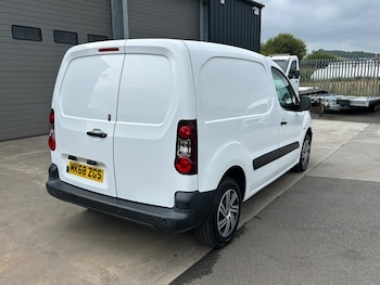 Used Peugeot Partner 2018 for sale - 75581520: Photo