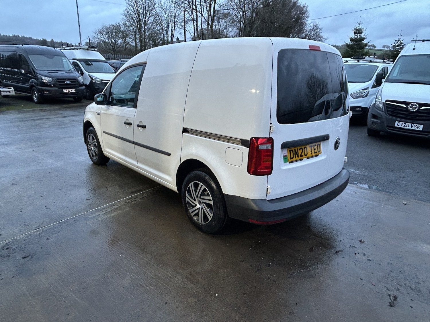 Used Volkswagen Caddy 2020 for sale - 76904638: Photo 3