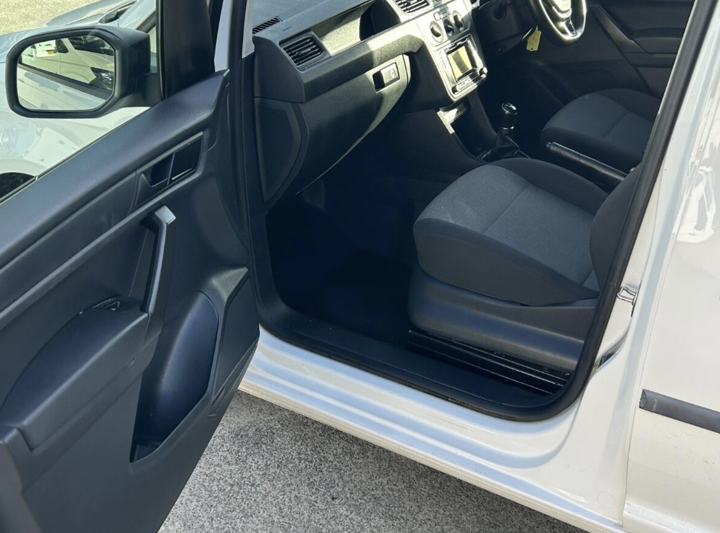 Used Volkswagen Caddy 2020 for sale - 76904638: Photo 9