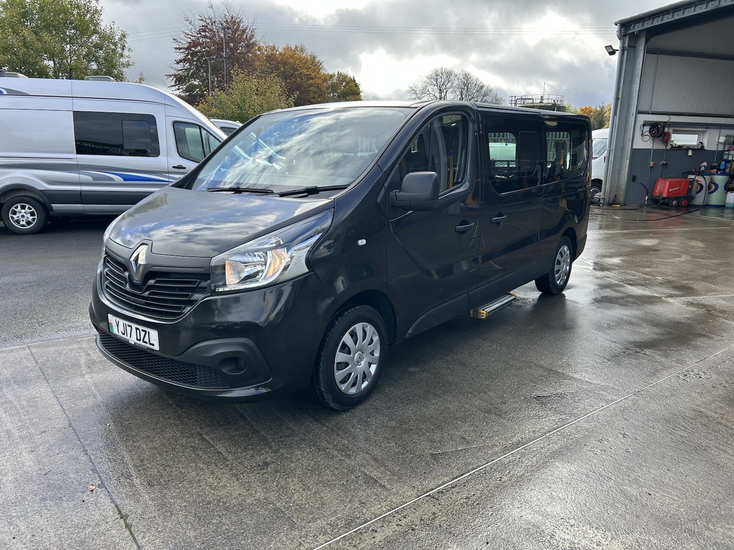 Used Renault Trafic 2017 for sale - 76421886: Photo 1