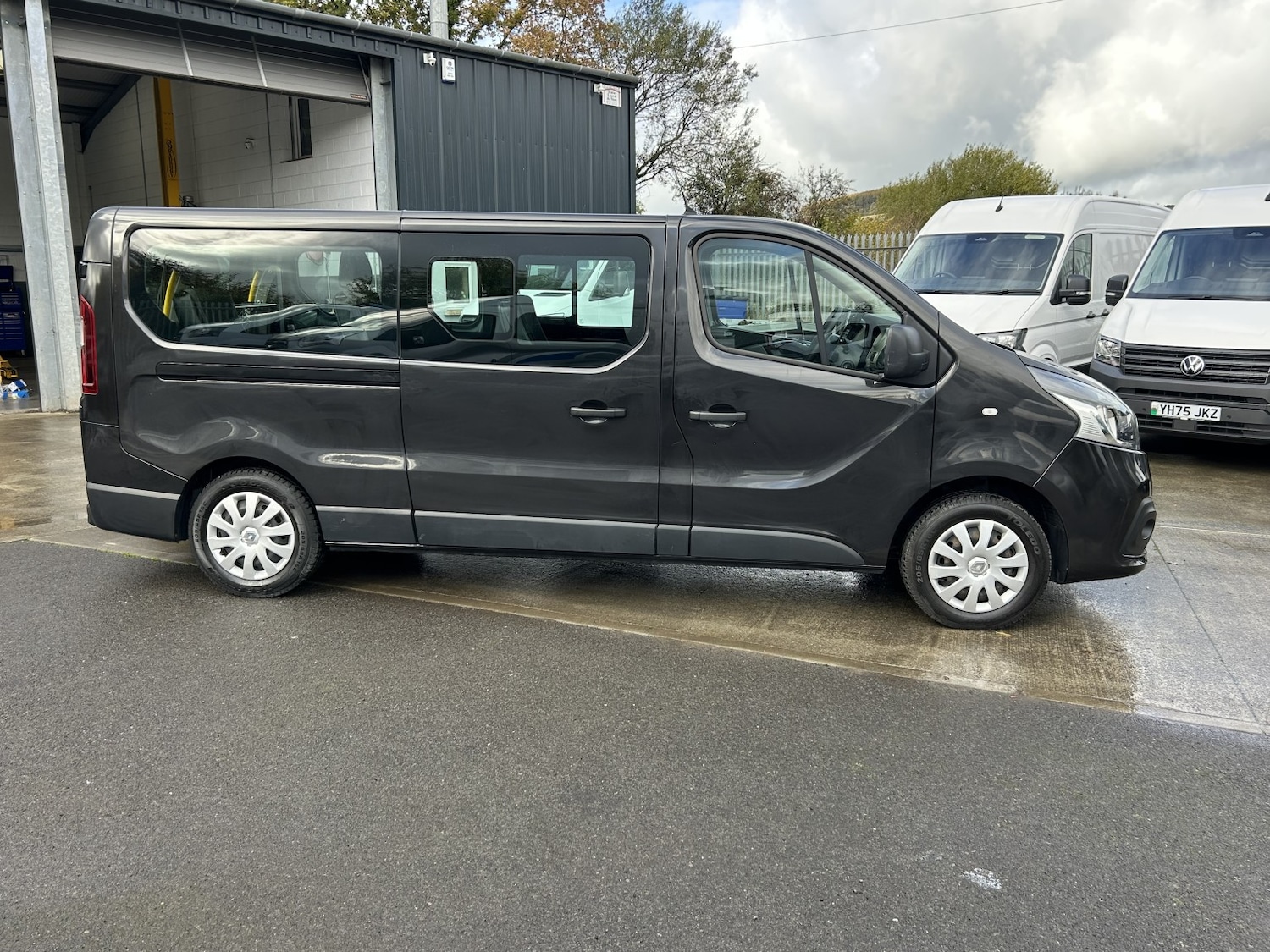 Used Renault Trafic 2017 for sale - 76421886: Photo 5