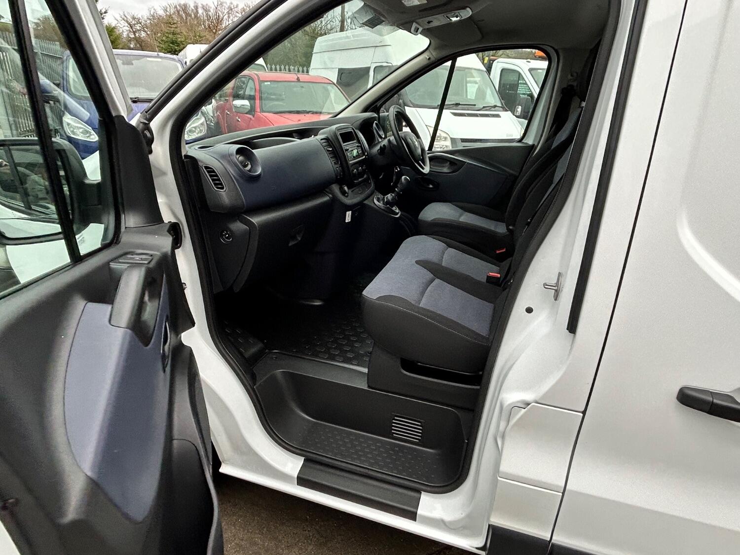 Used Vauxhall Vivaro 2016 for sale - 76205660: Photo 10